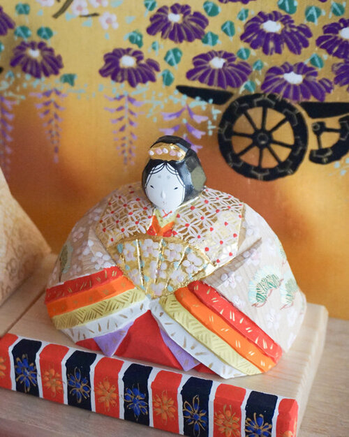 繭／奈良町南観光案内所：奈良一刀彫 荒木義人 段雛 販売のお知らせ